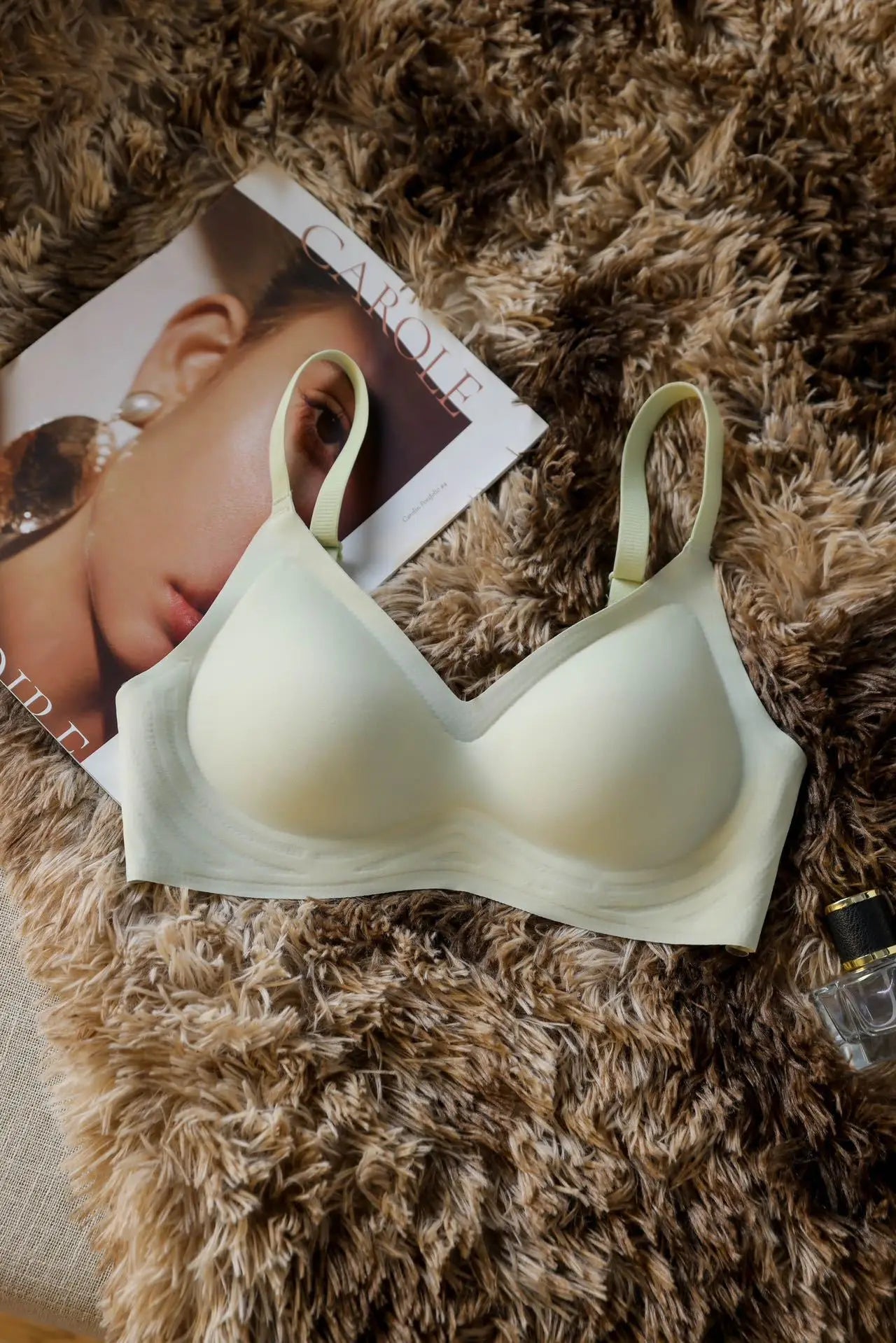 Small breast seamless bra Women's small breast push-up comfortable non-underwire soft support closed breast bra